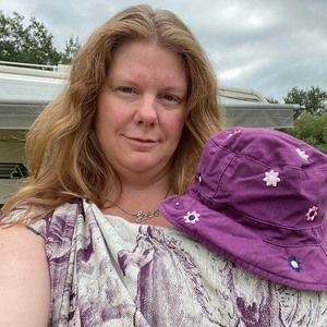 Meet your Posher, Sharon